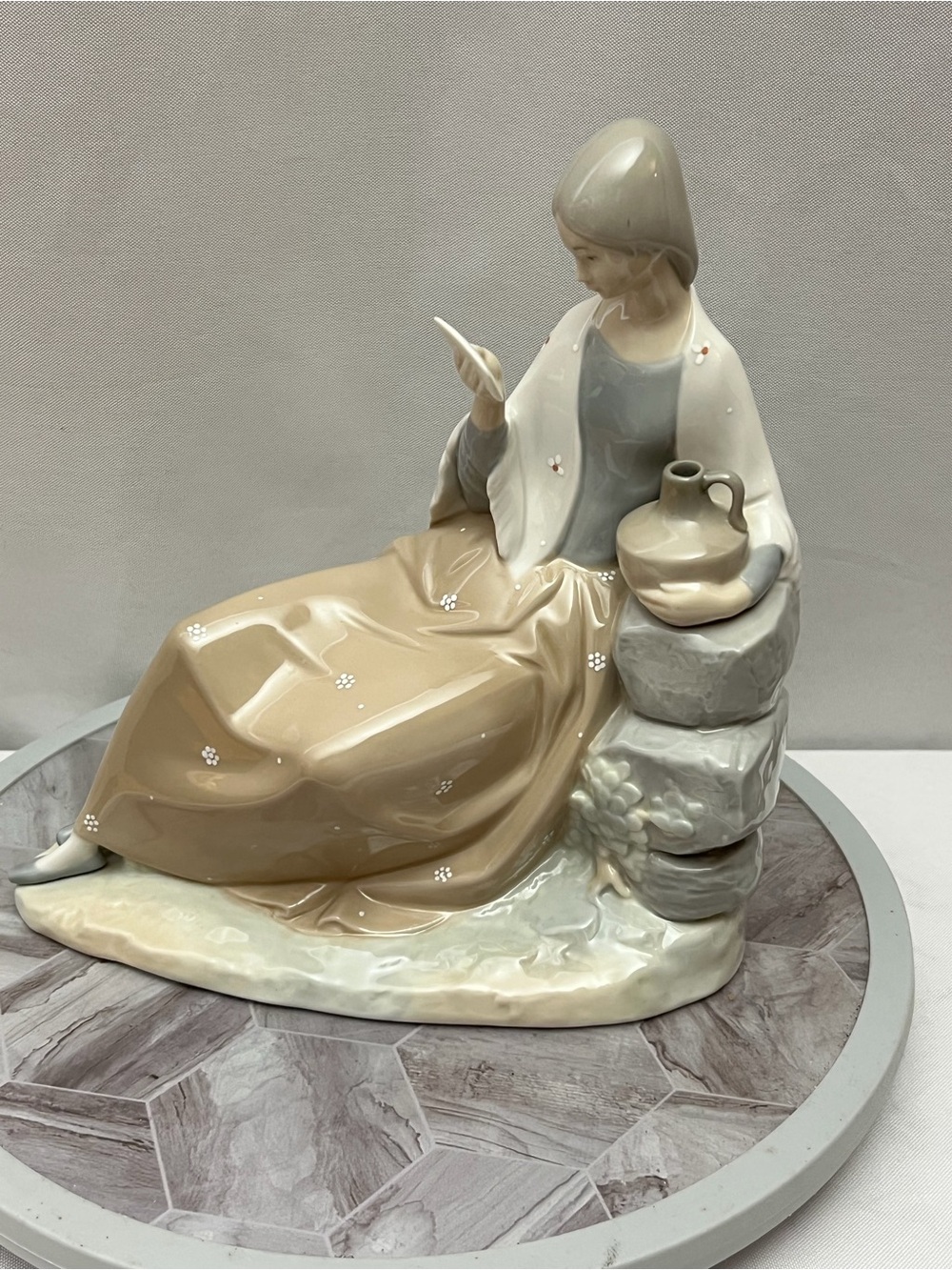 Vintage NAO By Lladro Girl Reading Letter With Jug Porcelain Figurine Spain